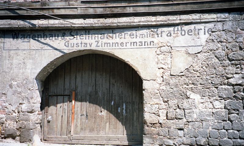 Quedlinburg, Lange Gasse, 8.7.1995.jpg - Wagenbau & Stellmacherei mit Kraftbetrieb, Gustav Zimmermann.